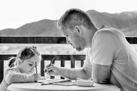 Daughter father drawing photo