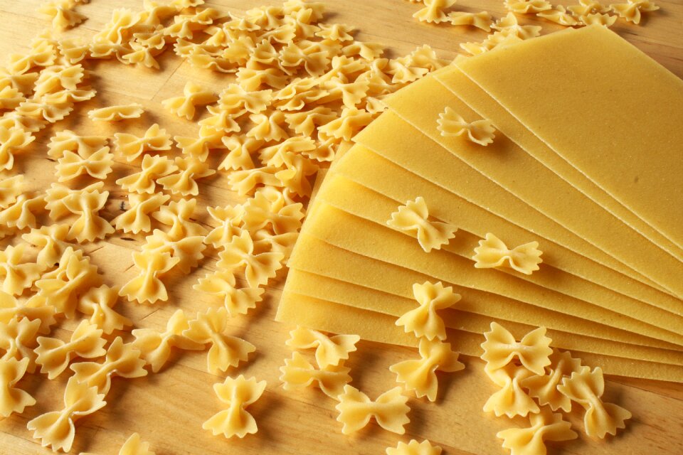 Farfalle pasta noodle