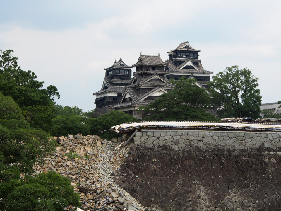 Kumamoto castle earthquakes