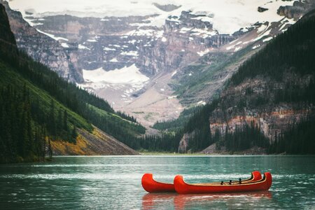 Lake louise canoe photo