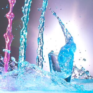 Liquid glass splash