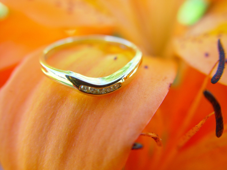 Gold ring gold diamond beautiful