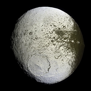 Japetus viii saturn asteroid
