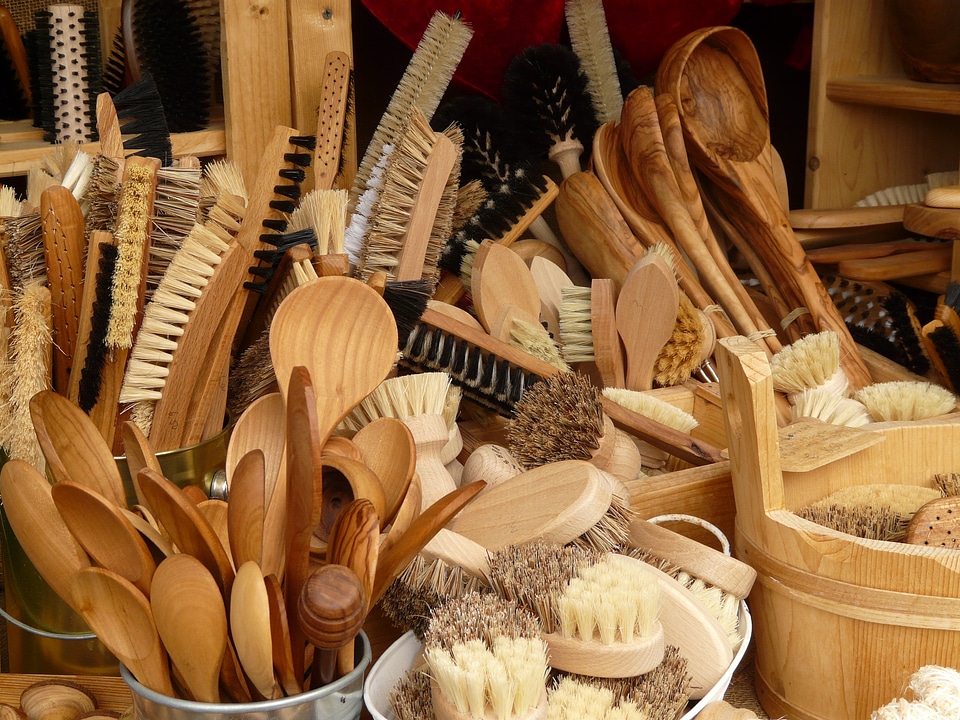 Articles of wood market sales stand