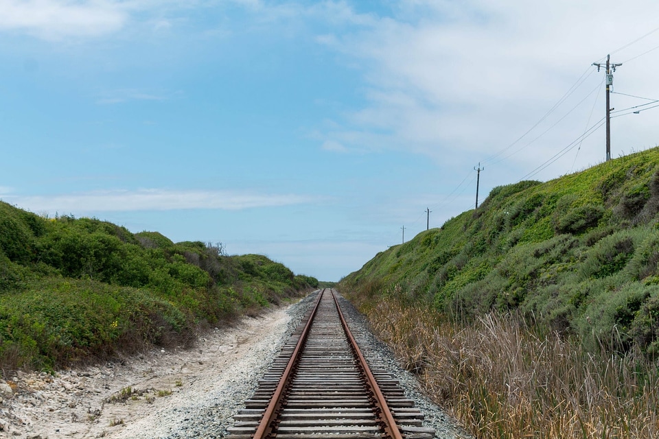 Dirt Road gravel rail