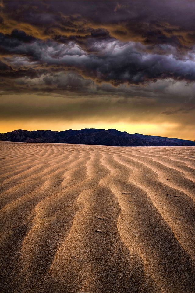 Clouds desert dune