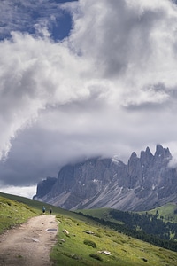 Abies building clouds photo