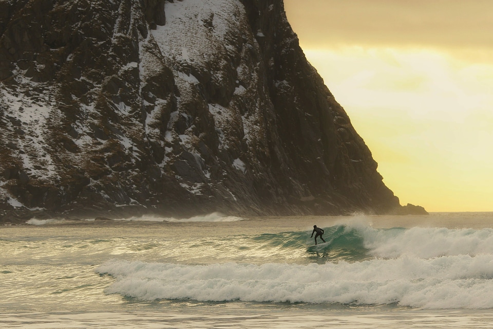 Adventure cliff glow