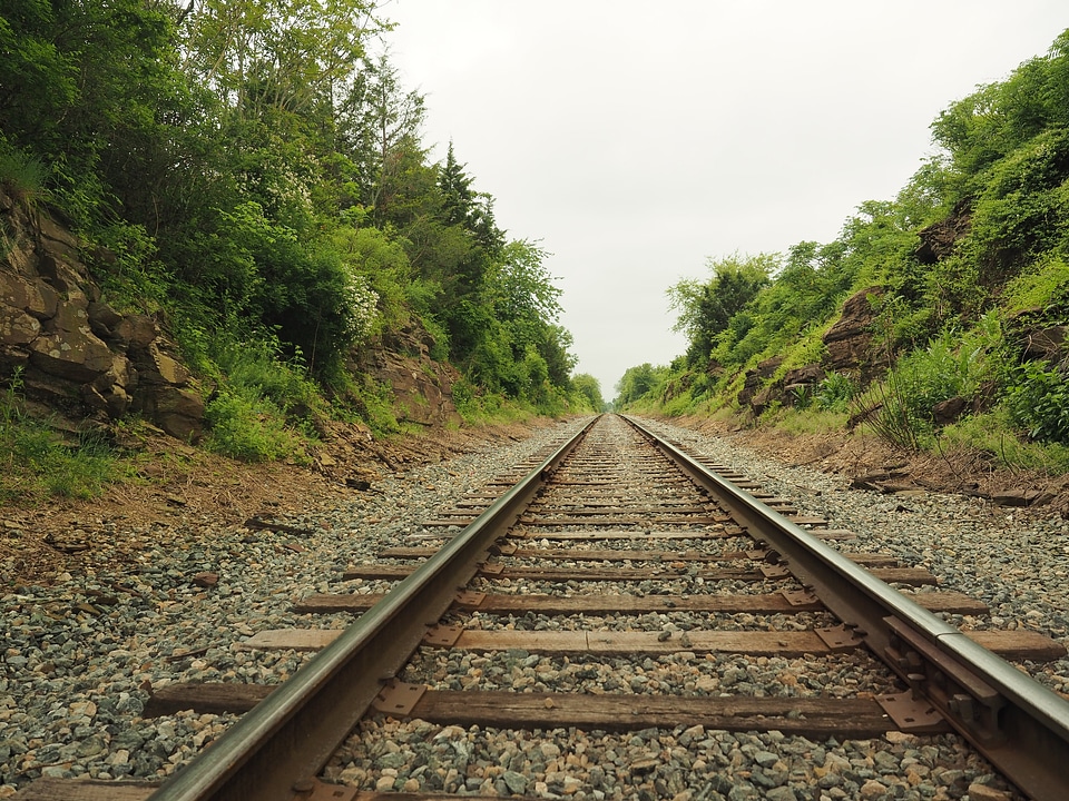 Dirt Road gravel rail