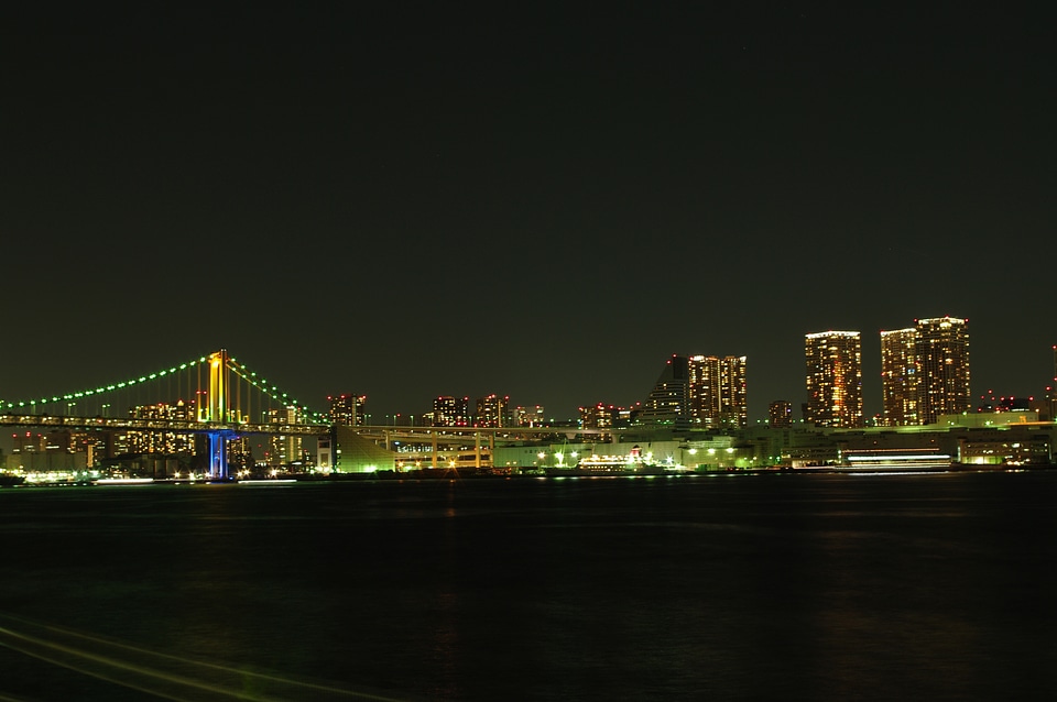 1 Night view of Rainbow Bridge