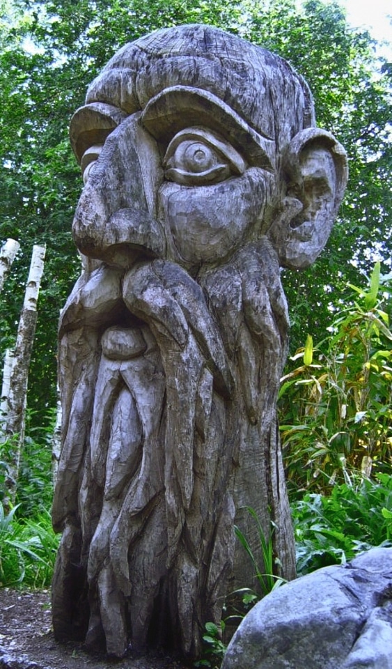 Log figure mainau