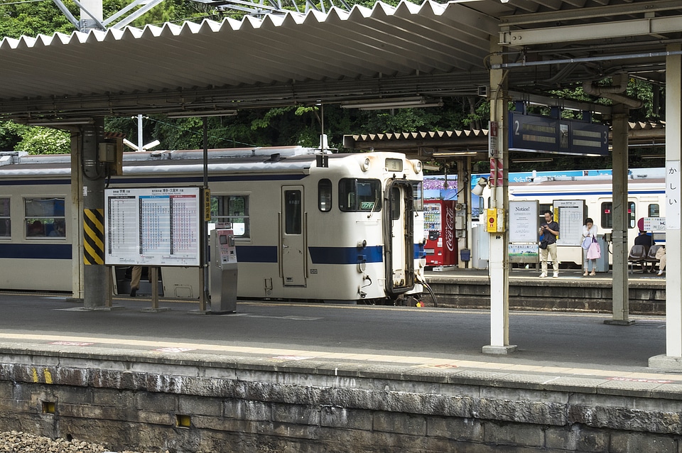 10 Train