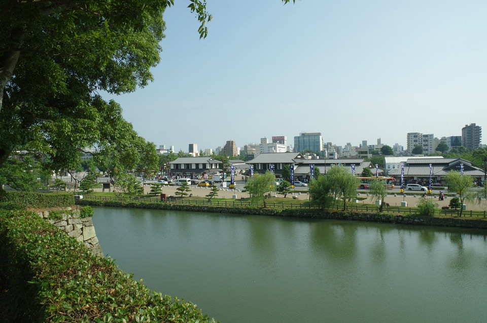 22 Himeji castle