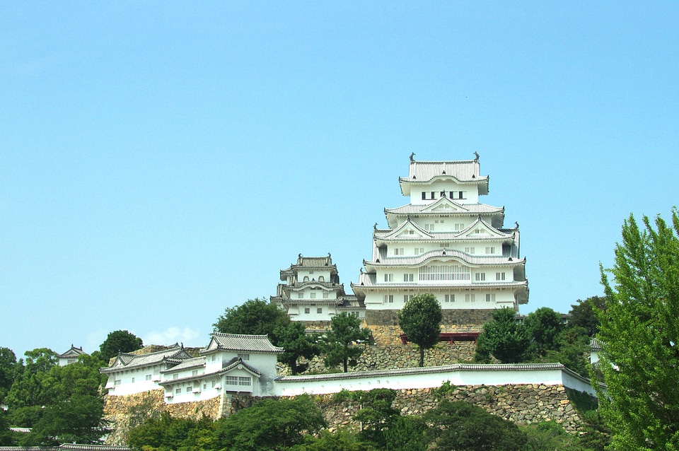 36 Himeji castle