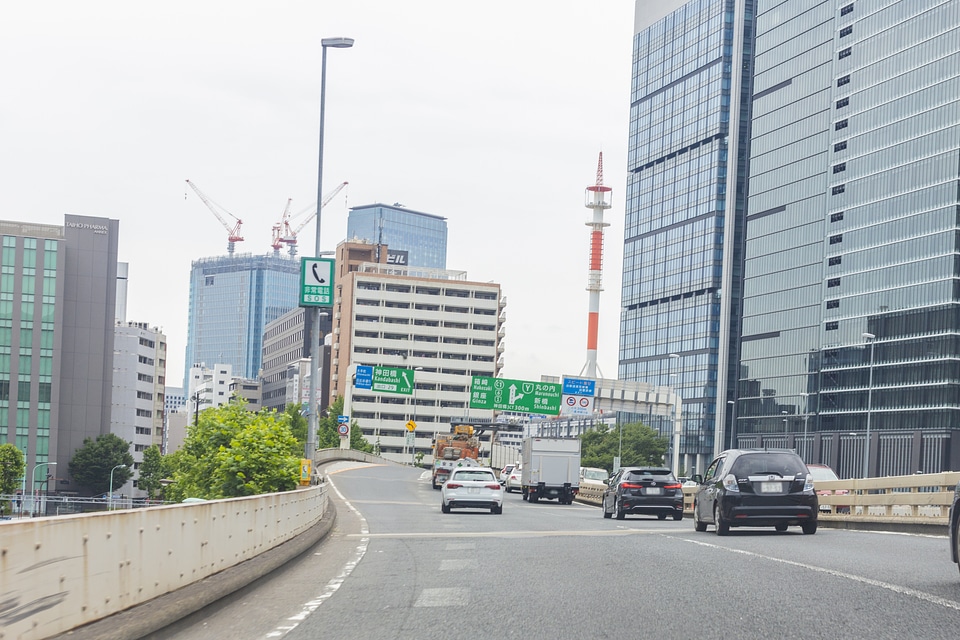 6 Metropolitan Expressway