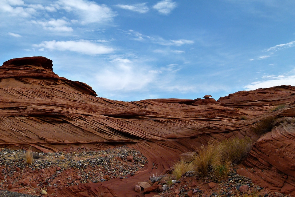 Red rocks scenery photo