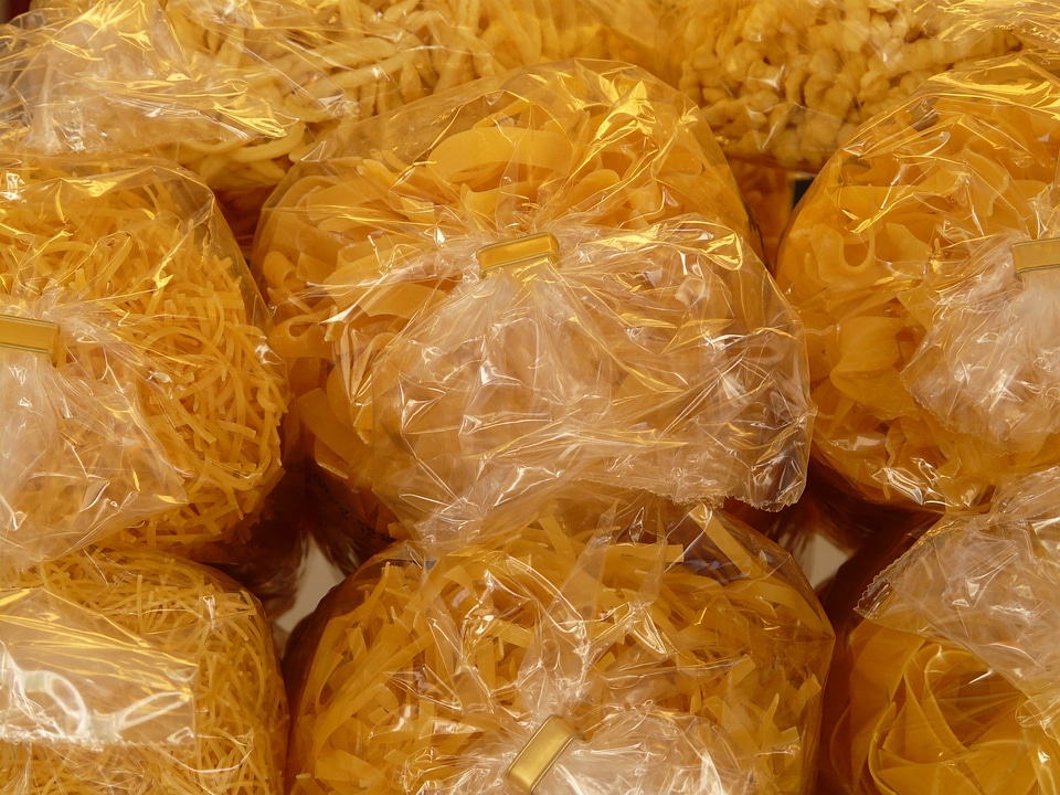 Food packaging packed