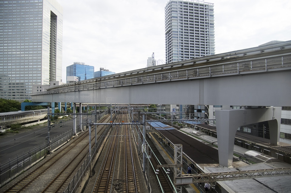 2 Hamamatsucho Station