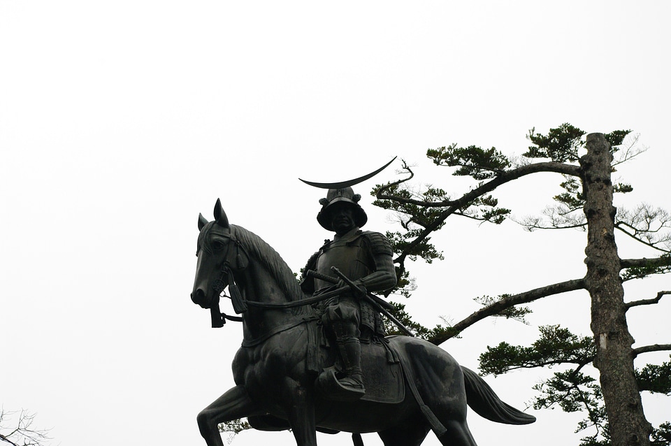 3 Statue of Date Masamune