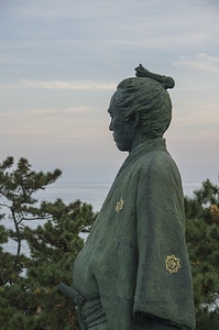 7 Statue of Sakamoto Ryoma