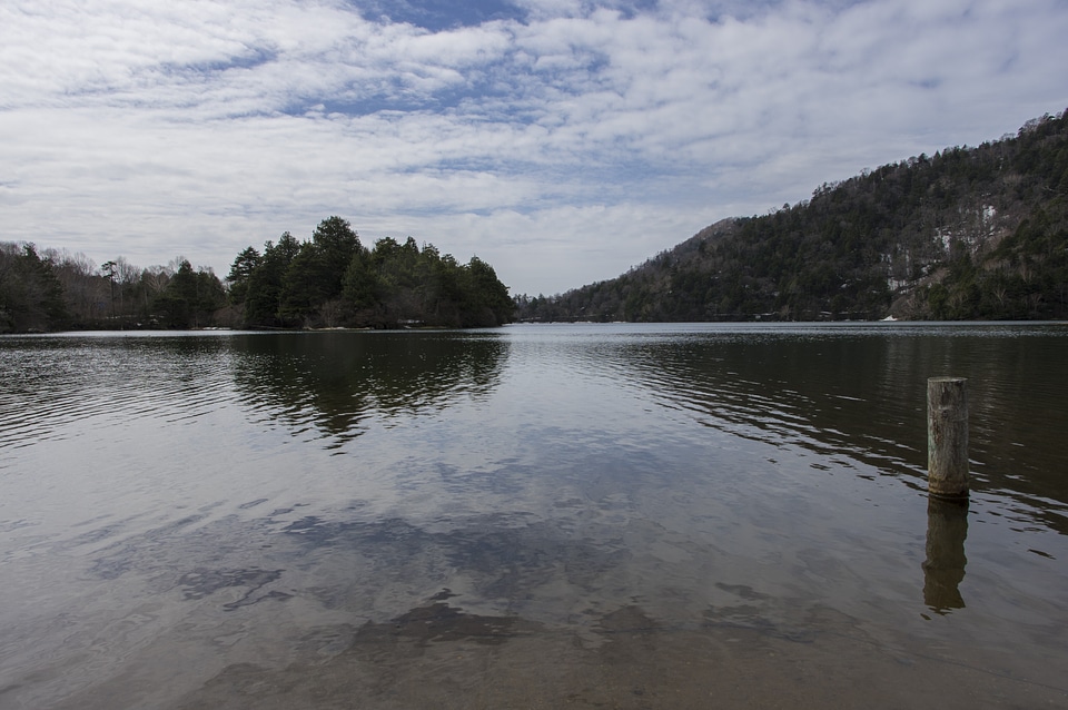 13 Yunoko Lake