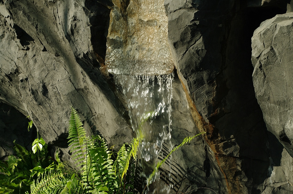 2 Waterfalla cascade