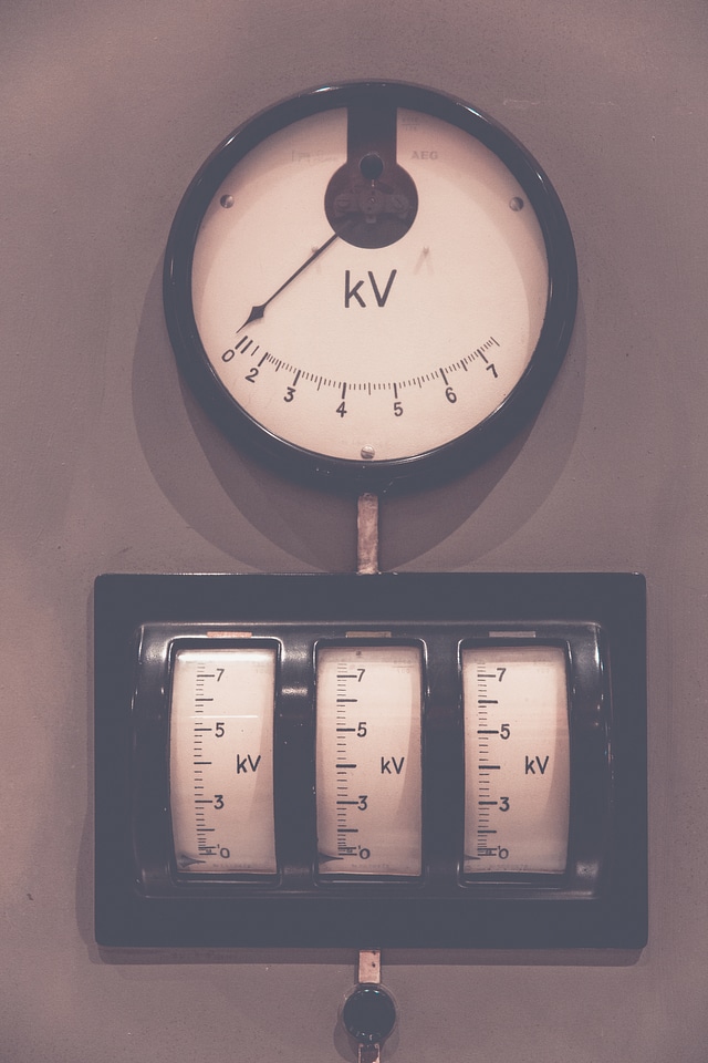 Industrial Engine Speed Display