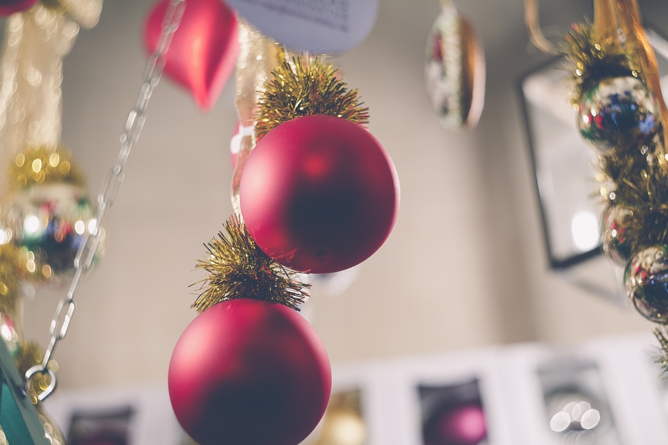 Red Christmas Balls Deco