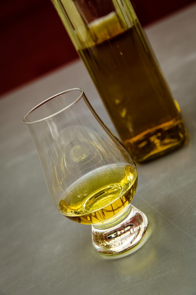 Glass Single Malt Whisky