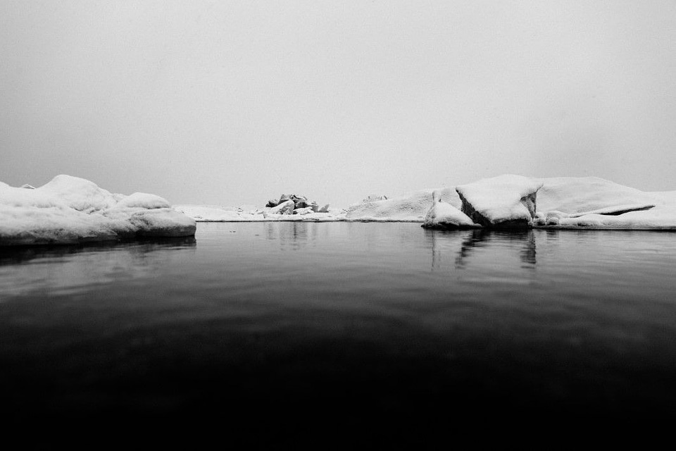 Lake in Winter Free Photo photo