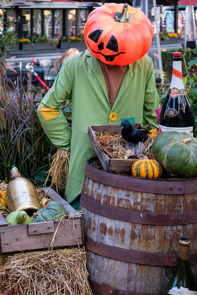 Pumpkin Scarecrow Halloween Decoration