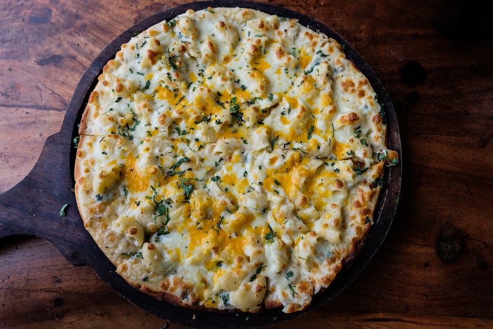 Mac and Cheese Pizza photo