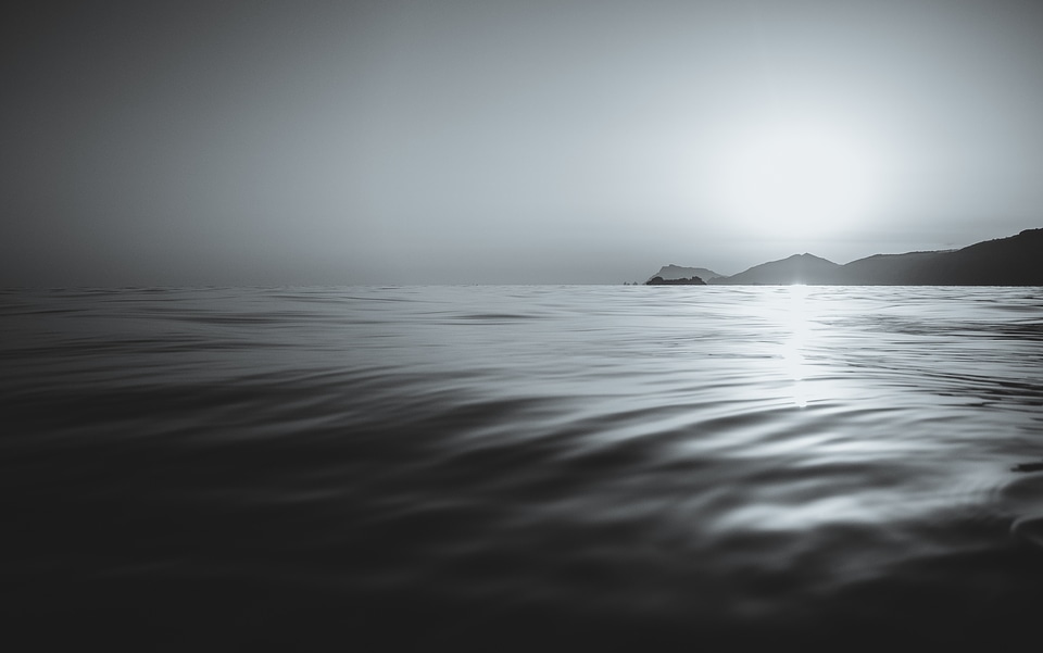 Black&white calm coast