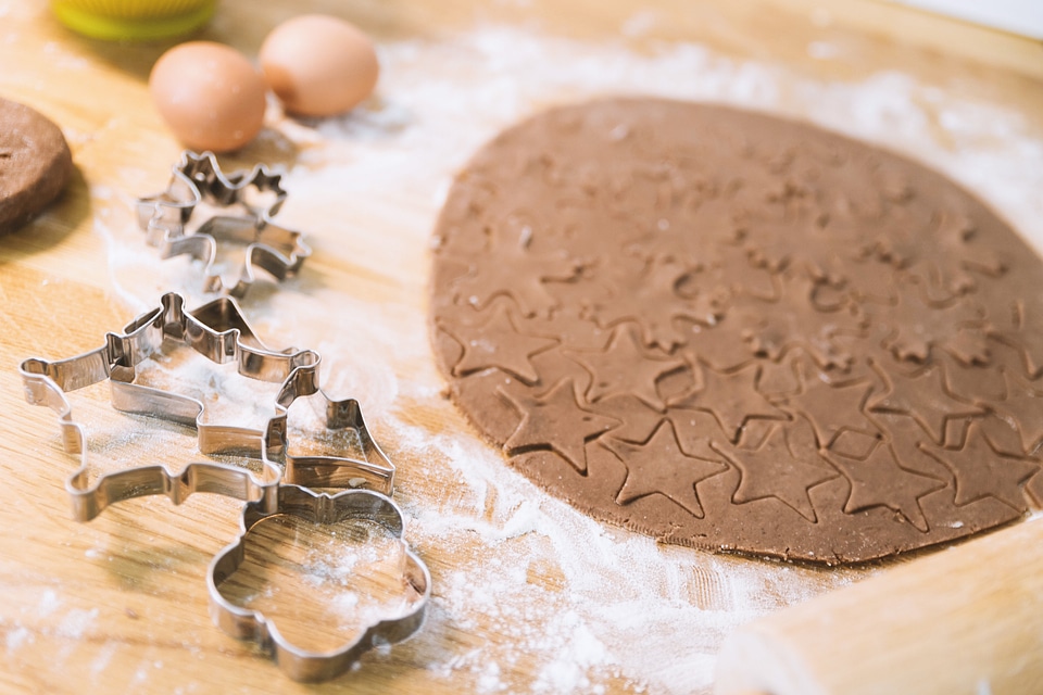 3 Making christmas cookies