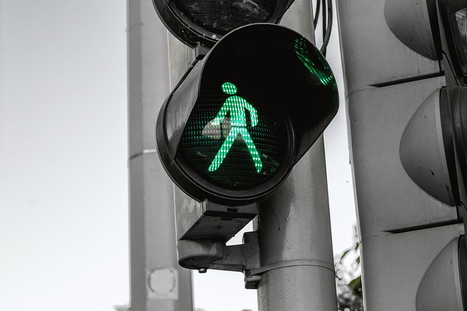 2 Traffic light on green