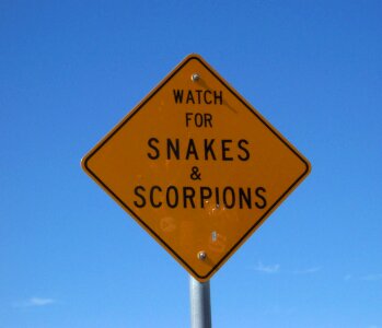 Sign signage poisonous