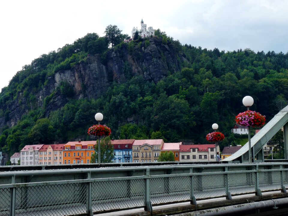 Decin castle building
