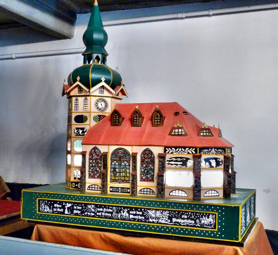 Model church shadow play sebnitz