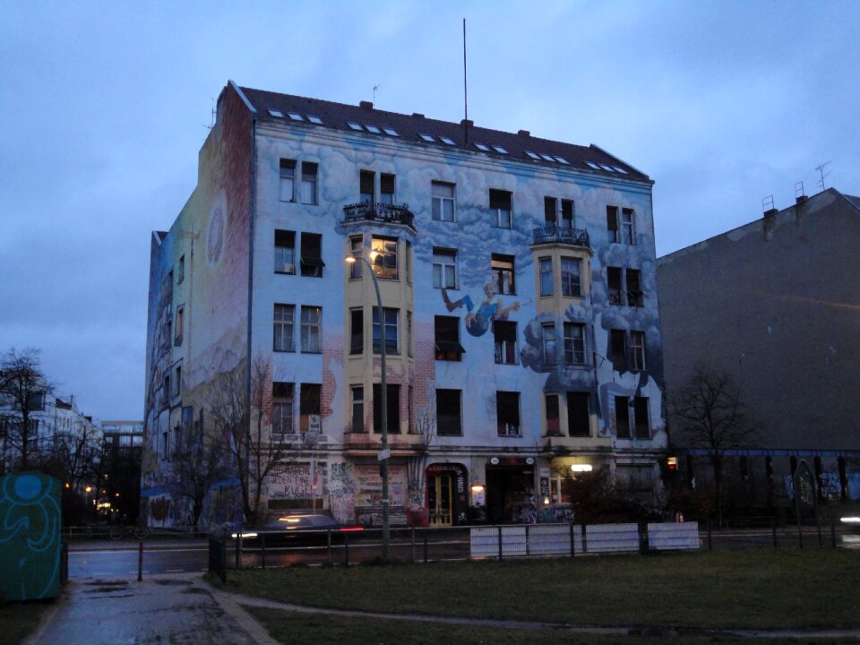 Berlin building graffiti