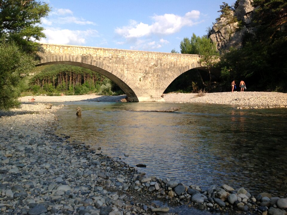 Roman bridge vaucluse old bridge