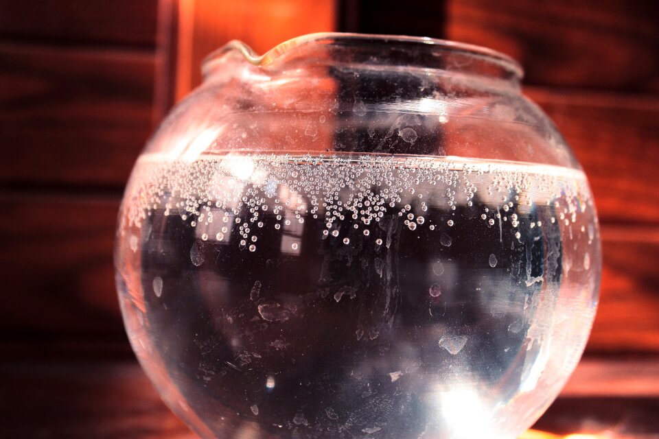 Foam bubble container