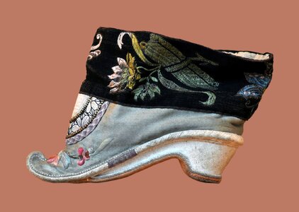 18 century decorated fashion