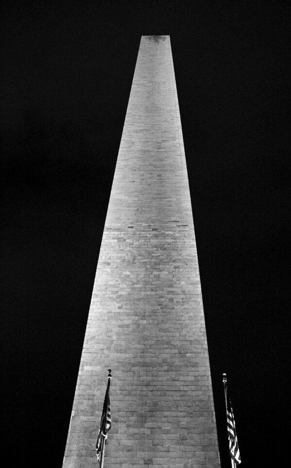 Obelisk memorial building