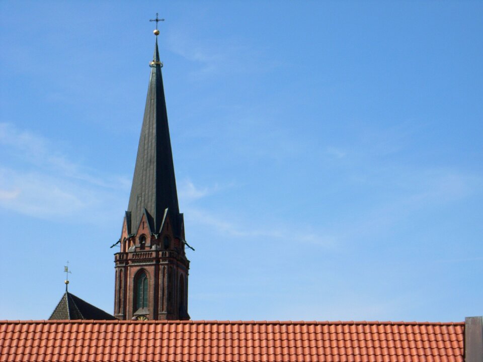 Building spire nicolai church