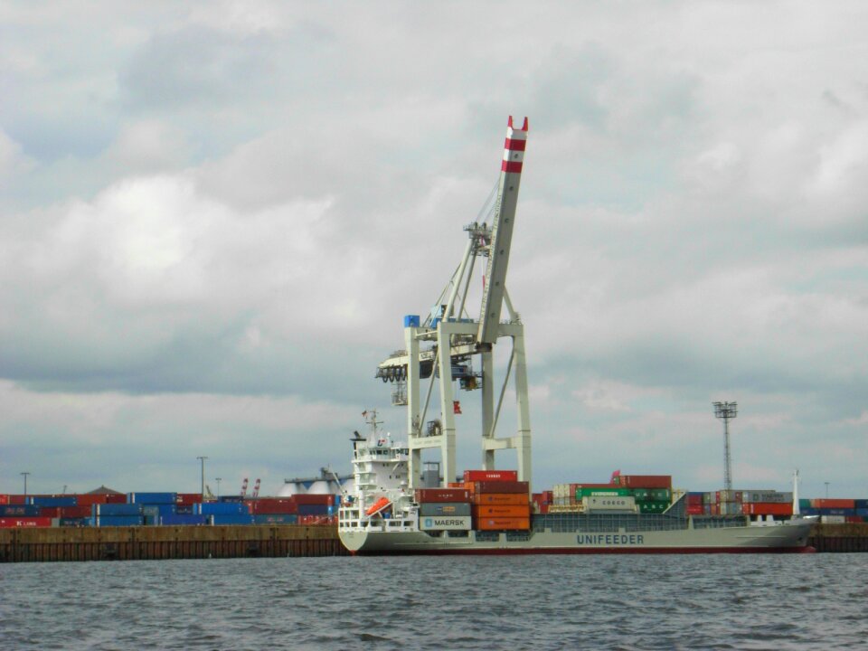 Harbour crane container container ship