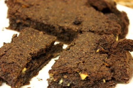Cooking chocolate brownies
