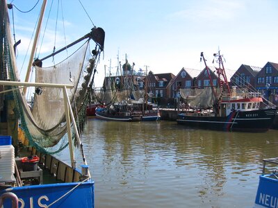 Networks boats ships