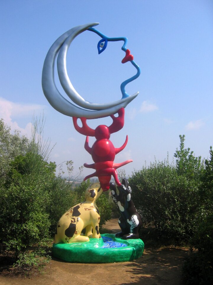 Italy niki de saint phalle garden of tarot