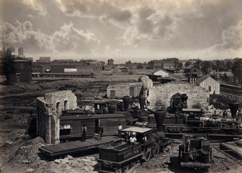 Black and white civil war ruins