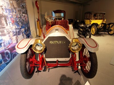 Vehicle motor vehicle machine